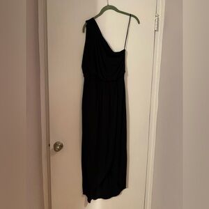 Kenneth Cole Black One Shoulder Pleated Maxi Gown w/ Pockets — Size XXS